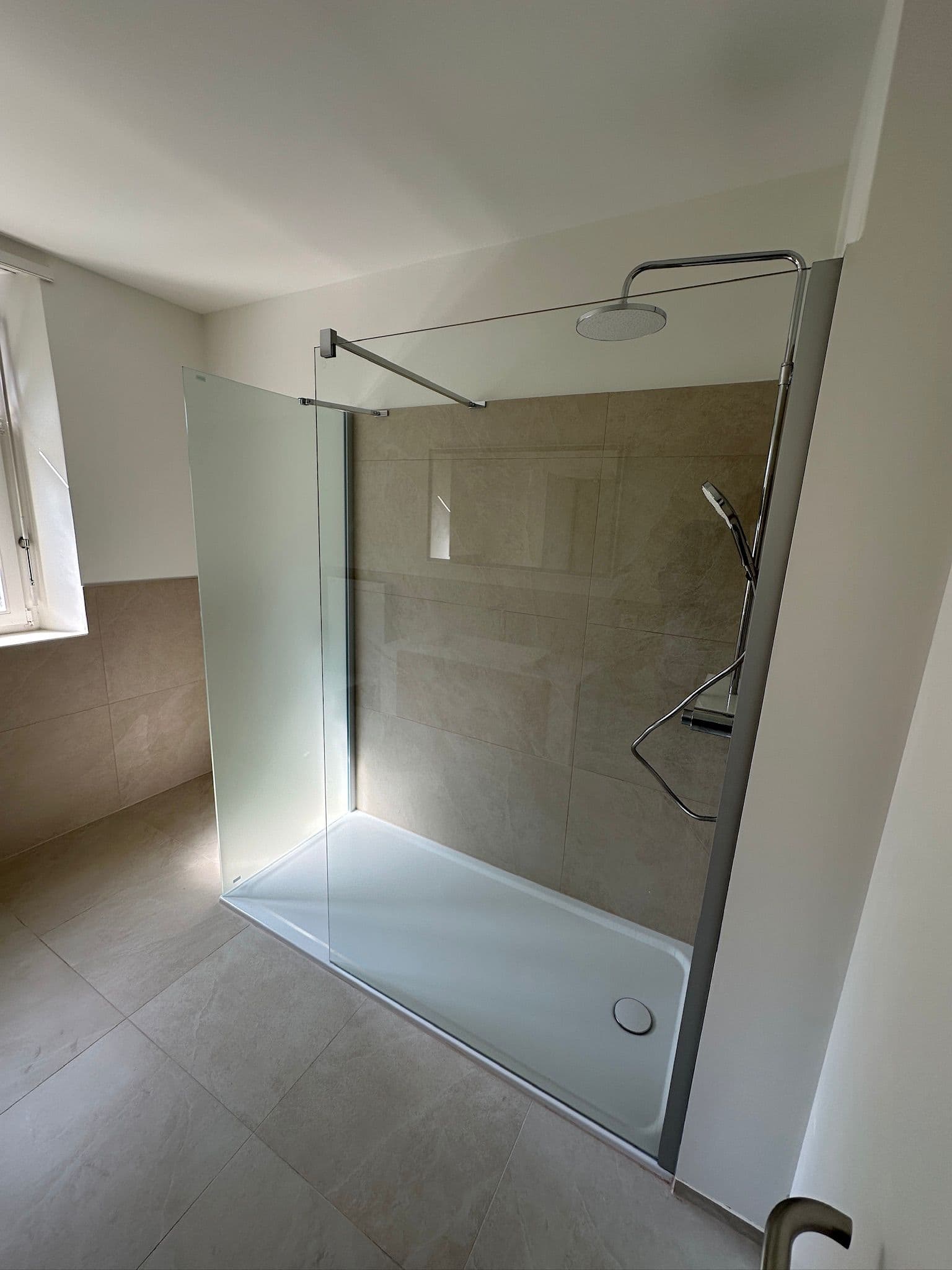 Badezimmer-Komplettumbau, Neuhausen – Titelbild